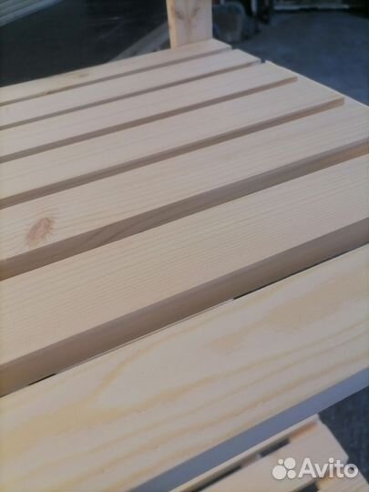 Стеллаж деревянный для игрушек