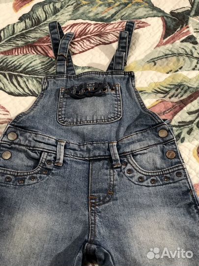 Комбинезон джинсовый для деаочки 104