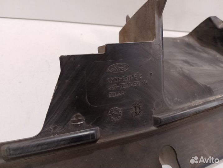 Дефлектор радиатора передний левый Ford Focus 2