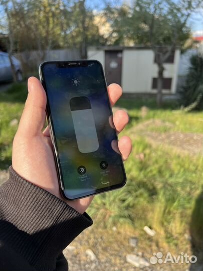 iPhone X, 64 ГБ