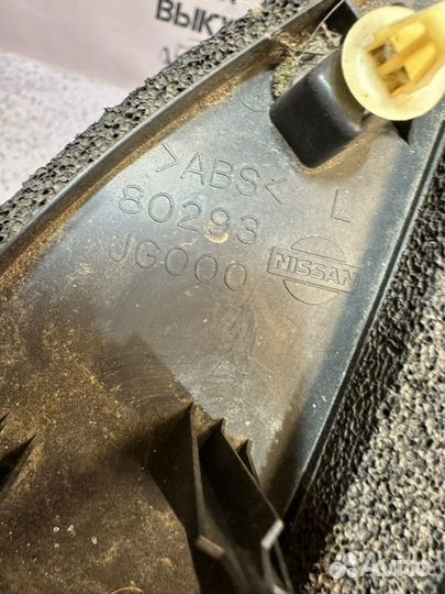 Накладка зеркала левая Nissan X-Trail T31 MR20DE