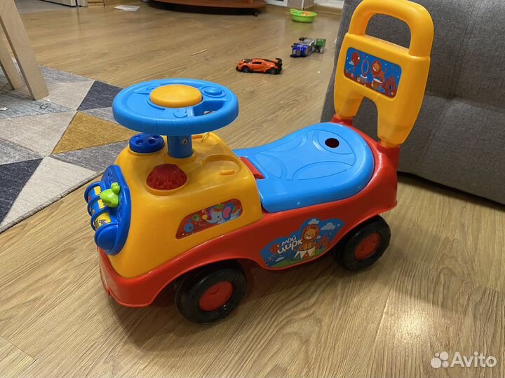 Детская машинка каталка