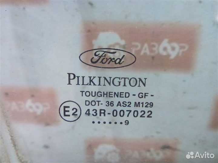 Стекло двери переднее правое Ford Focus DFW eydk