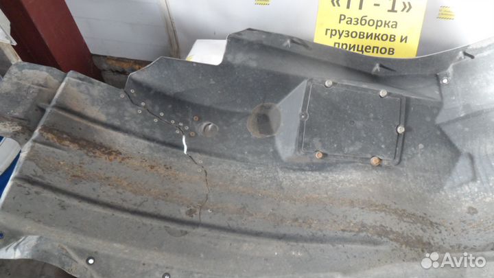 Защита арок (подкрылок) левая MAN TGA 18.480 M 421