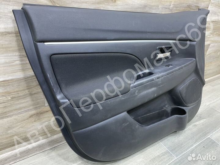 Обшивка двери передняя задняя левая Mitsubishi ASX