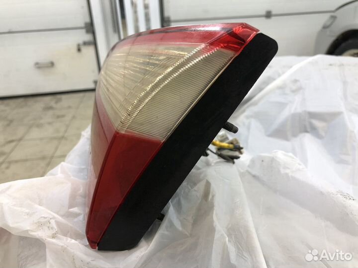 Фара задняя правая внутренняя Кия Церато 2015