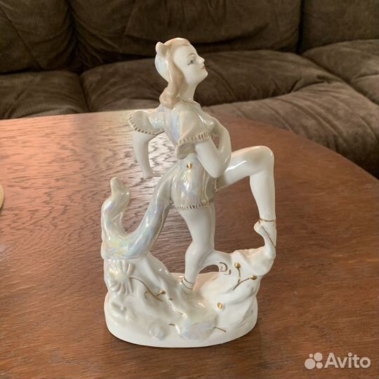Фарфоровая Статуэтка Балерина Кошка—Вербилки