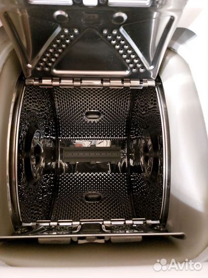 Стиральная машина с вертикальной загрузкой