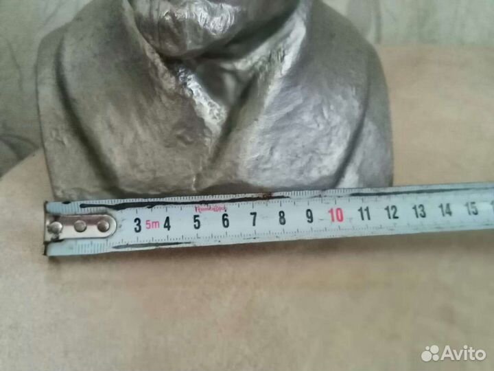 Бюст Ленина В.И