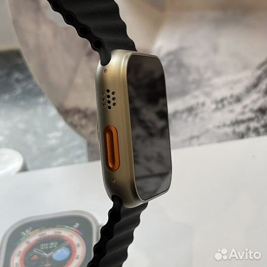 Apple watch S8 ultra 49mm titanium