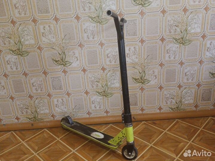 Трюковой самокат