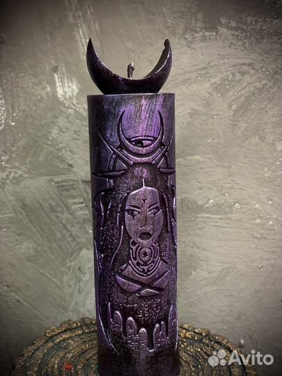 Свеча Геката трёхликая