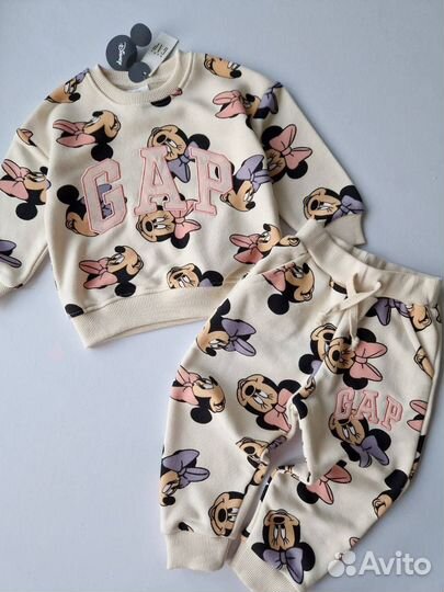Gap новый костюм для девочки