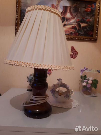 Лампа настольная