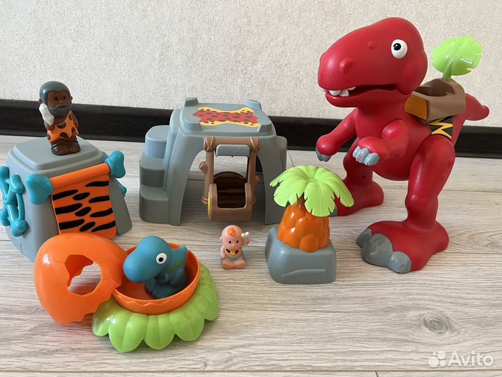 Игровой набор ELC Планета динозавров