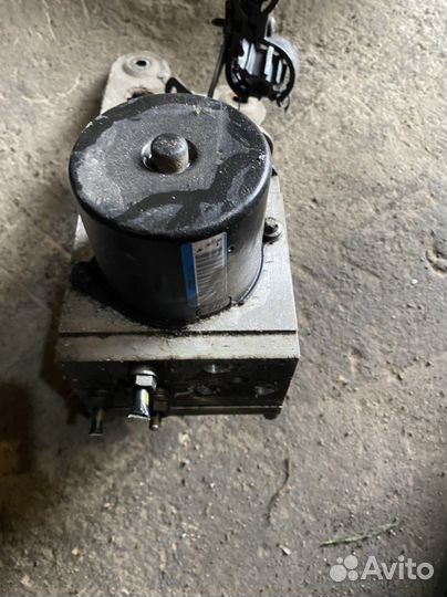 Блок abs volkswagen passat b6