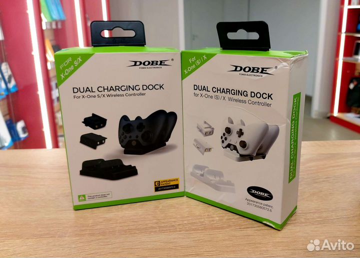 Док-станция Dobe для 2 геймпадов Xbox One S/X