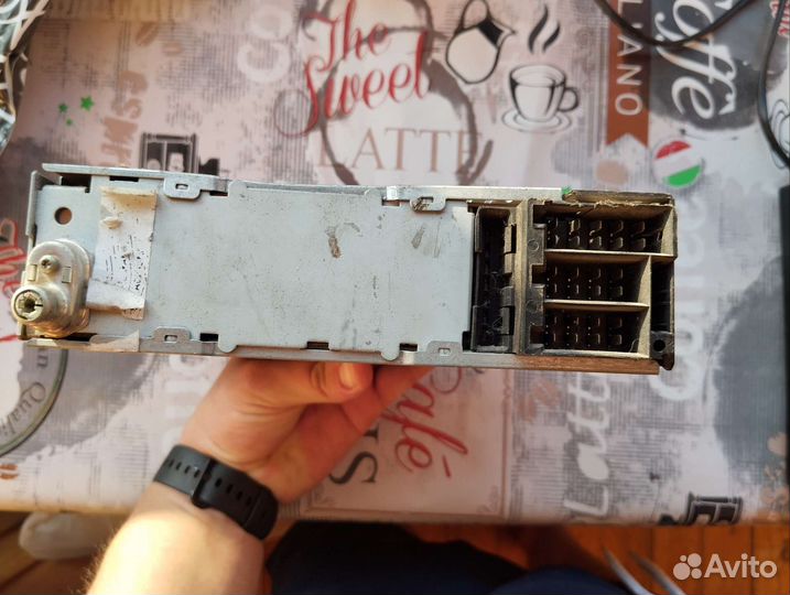 Магнитофон от опель астра 1998 года оригинальный