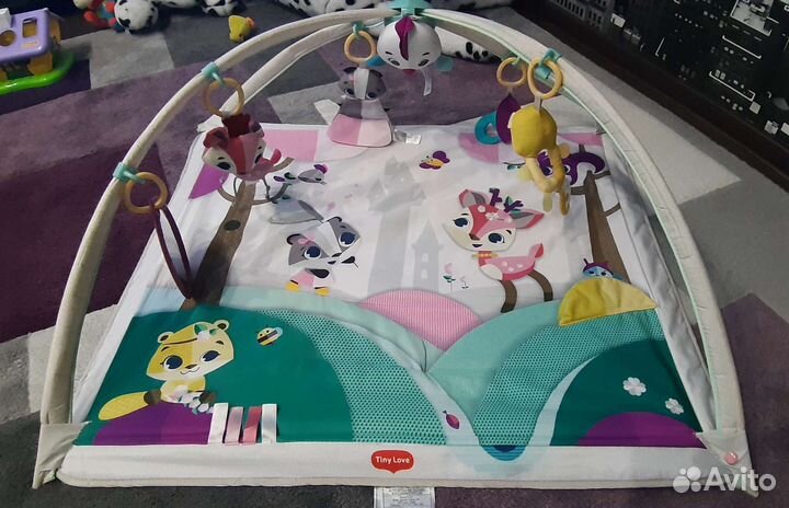 Развивающий коврик tiny love принцесса