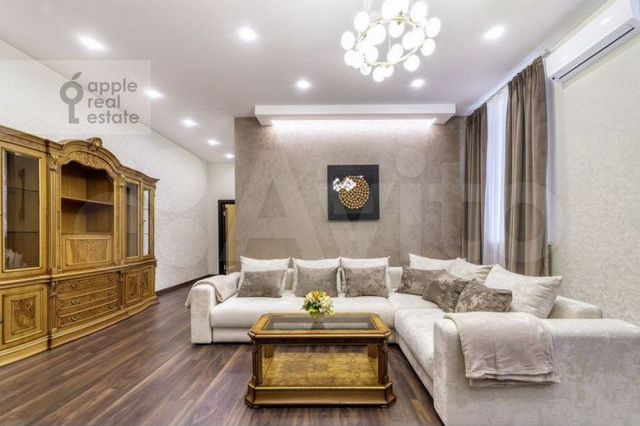 4-к. квартира, 176 м², 3/6 эт.