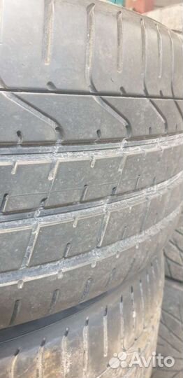 Pirelli P Zero 275/35 R21