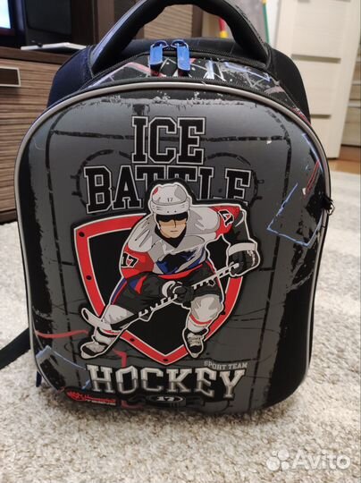 Рюкзак школьный