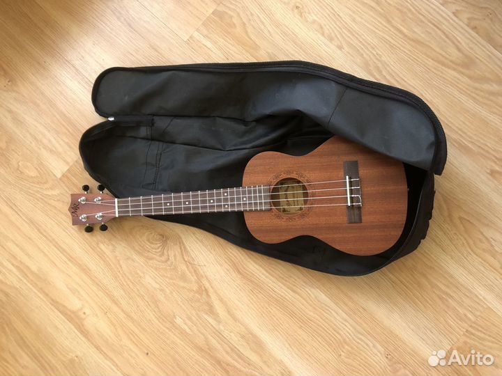 Укулеле тенор