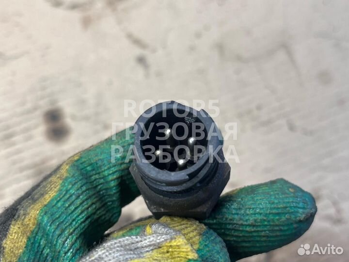 Датчик уровня масла MAN TGX 2010 1856860