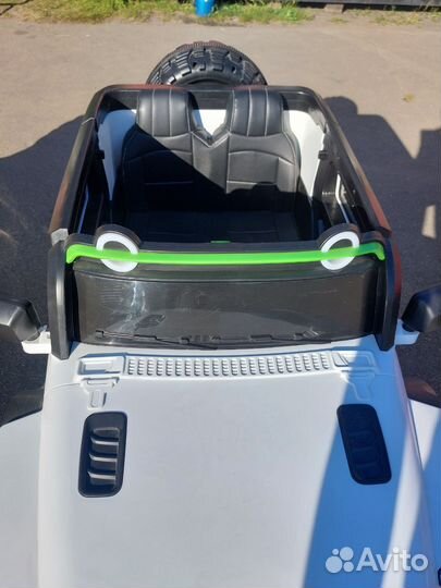 Детский электромобиль двухместный бу