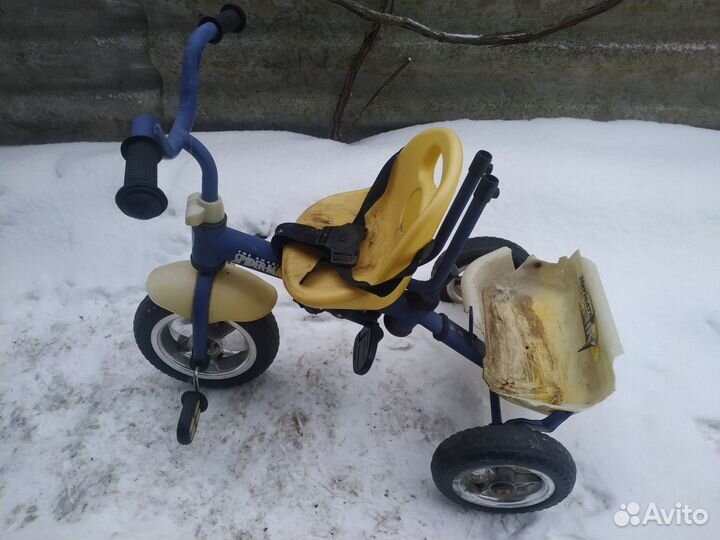 Детский велосипед трёхклёсный