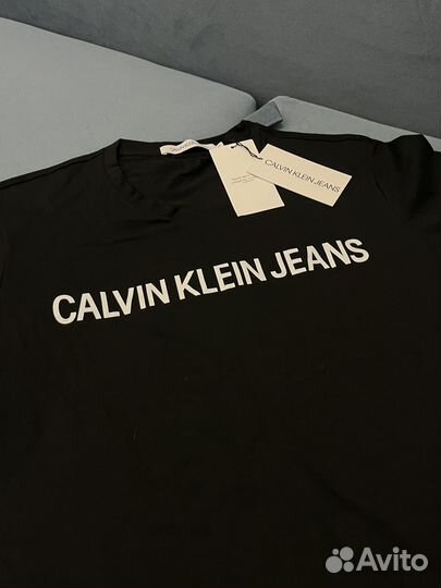 Calvin klein футболка