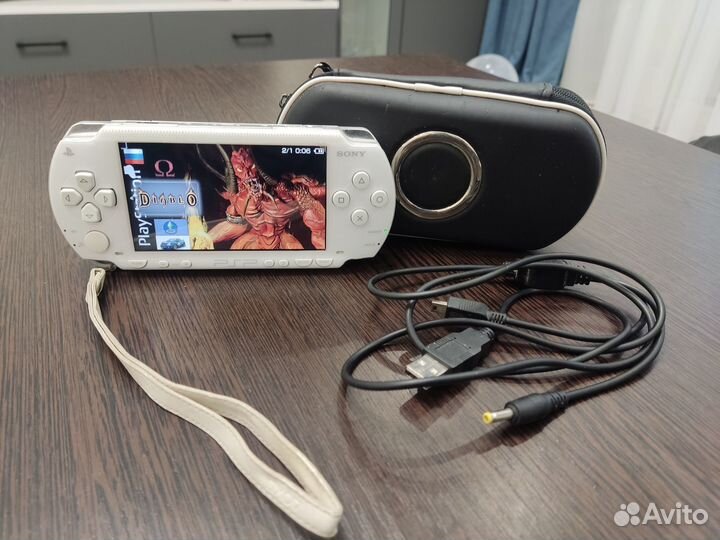 Прошитая PSP 1004 16Gb+куча игр