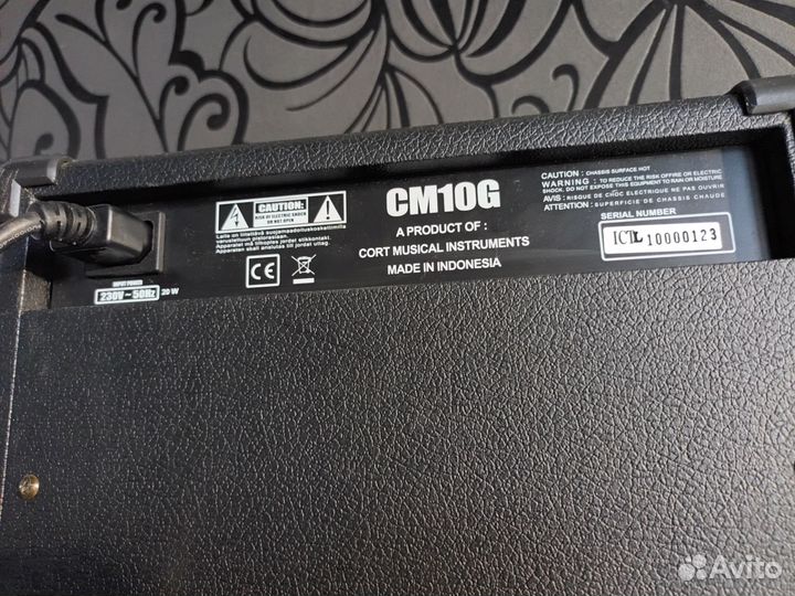 Комбоусилитель гитарный Cort CM10G (Indonesia)