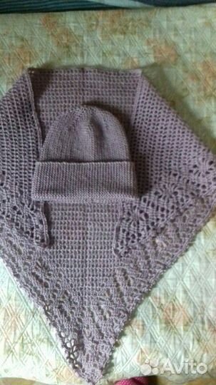 Шапочки ручной работы.При покупки комплекта подаро