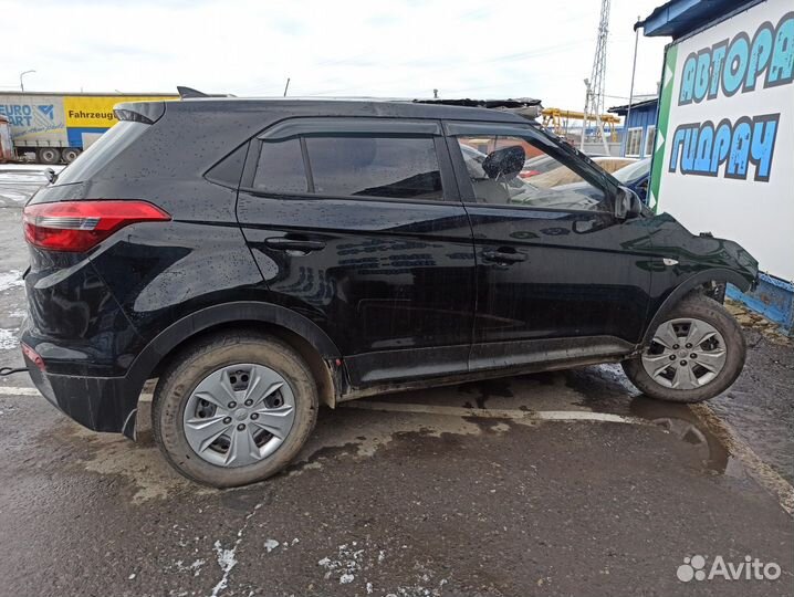 Накладка декоративная правая Hyundai Creta 2017 92