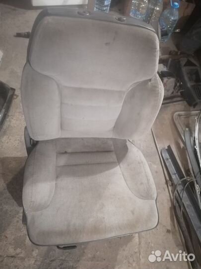 Сидения mazda 626GC