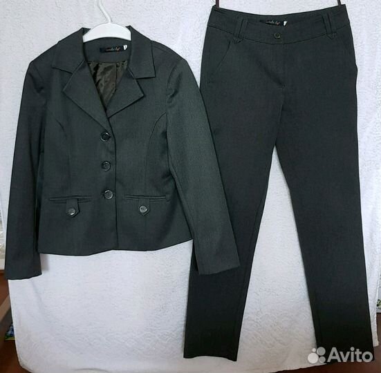 Школьный костюм на девочку