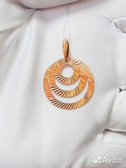 Золотая подвеска