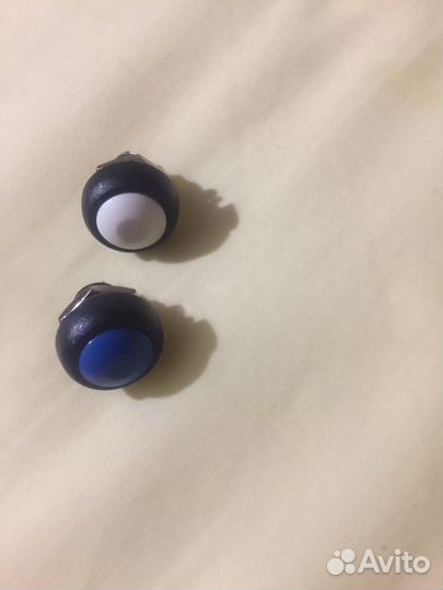 Выключатель кнопочный (без фиксации) 1А