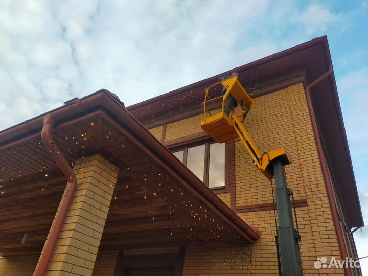 Монтаж новогодних украшений