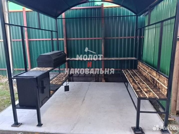 Беседка с мангалом