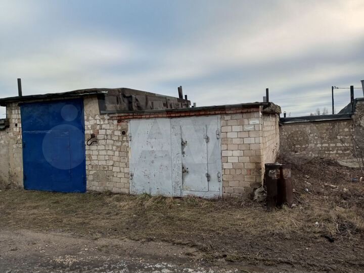 Гараж, > 30 м²