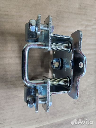 Хомут поворотный для подкатного колеса