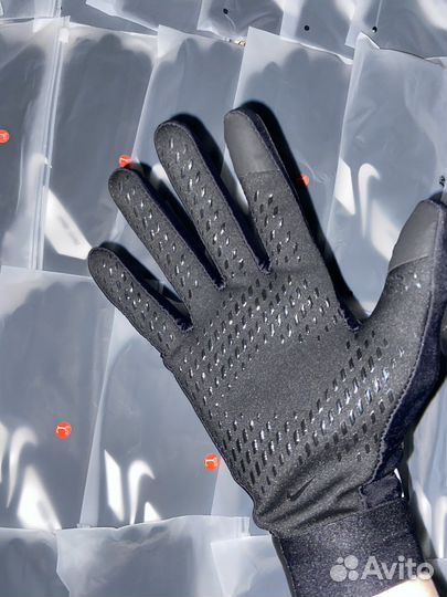 Перчатки Nike Hyperwarm Drill