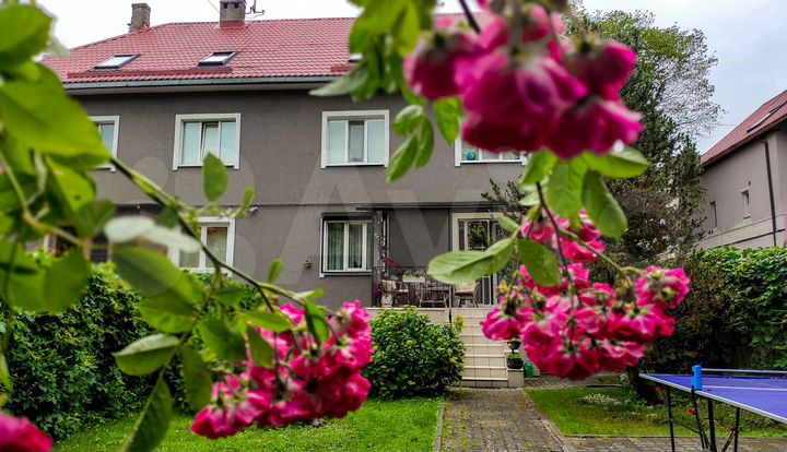 Дом 282 м² на участке 5 сот.