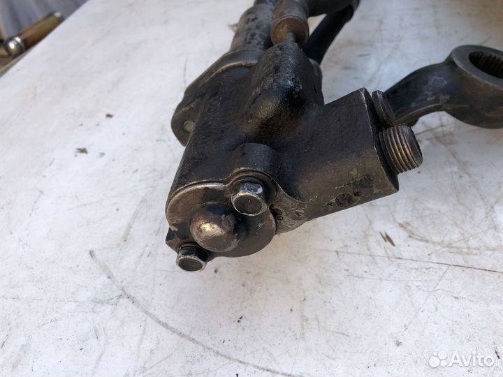 Рулевой редуктор с трапецией Газ 13, газ 2424
