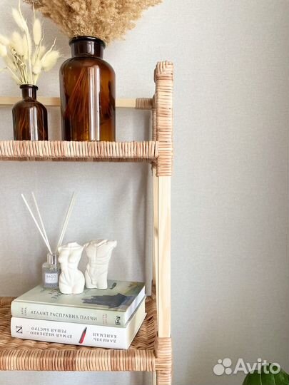 Плетенный стеллаж (этажерка)