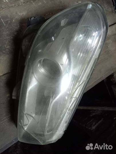 Фара передняя правая qashqai 1 j10