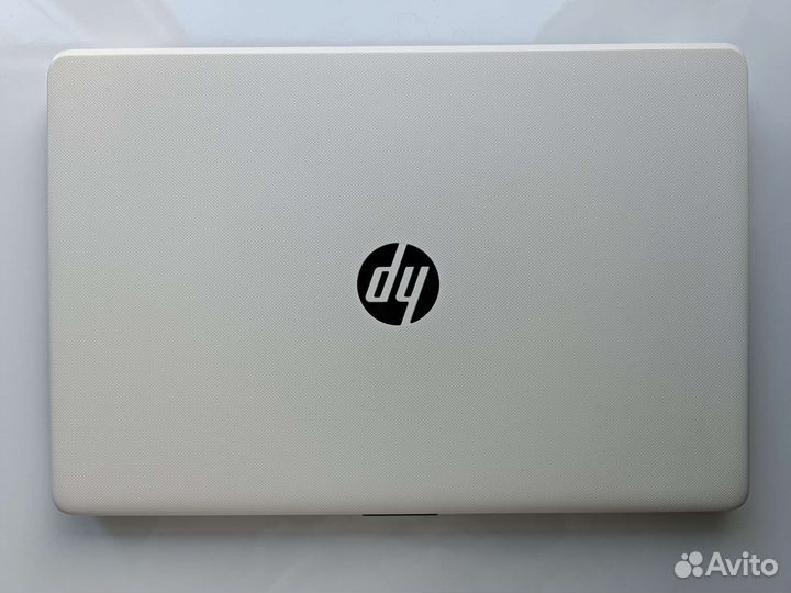 Ноутбук HP - 15-bs518ur