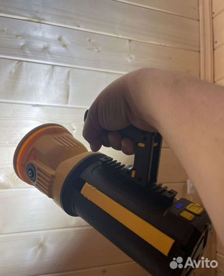 Фонарь прожектор